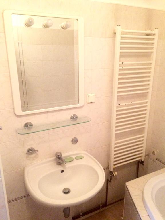 Historic Centre-Spacious Apartment Praga Esterno foto
