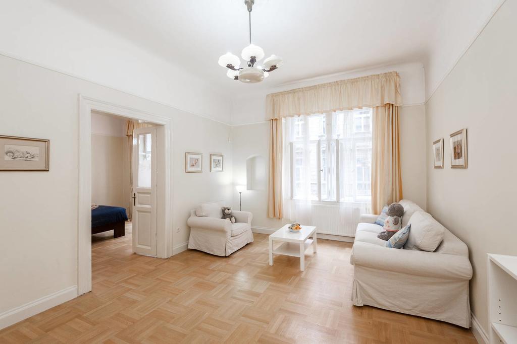 Historic Centre-Spacious Apartment Praga Esterno foto